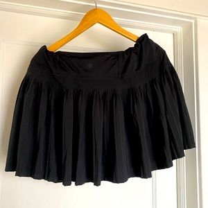 Black athletes tennis skirt XL, pleated in back